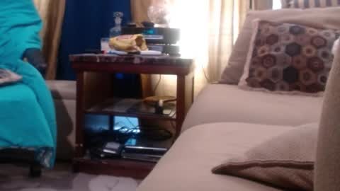 Sex Junkie online show from 2, 2, 2025