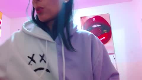 Snapshot of sexmilkdirty chatting on 4, 12, 2024 sexmilkdirty online show from 4, 12, 2024