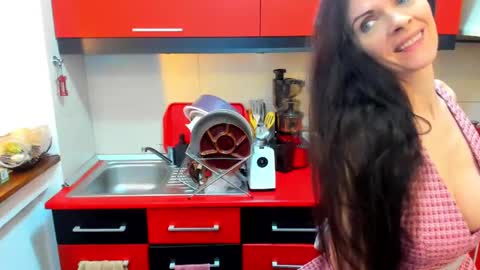 Snapshot of sexqueen1111 chatting on 8, 2, 2025 sexqueen1111 online show from 8, 2, 2025