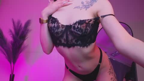 sextezi online show from 16, 1, 2025