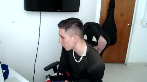 sextinger online show from 12, 12, 2024