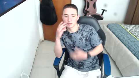 sextinger online show from 15, 1, 2025