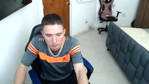 sextinger online show from 18, 1, 2025