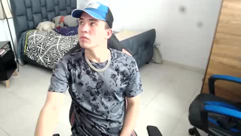 sextinger online show from 4, 2, 2025