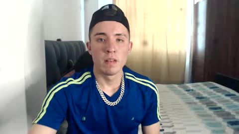 sextinger online show from 22, 2, 2025