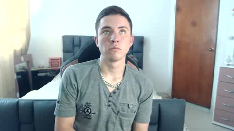 sextinger online show from 5, 3, 2025