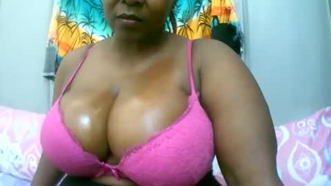 sexxi_ebony online show from 1, 2, 2026