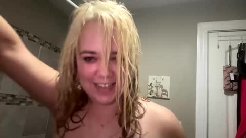 Snapshot of sexxiibossbabe chatting on 19, 11, 2025 sexxiibossbabe online show from 19, 11, 2025