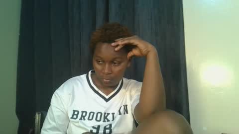 sexxy_amira online show from 28, 10, 2025