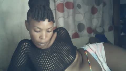 sexxy_curvy23 online show from 1, 2, 2026