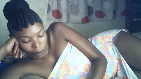 sexxy_curvy23 online show from 4, 2, 2026