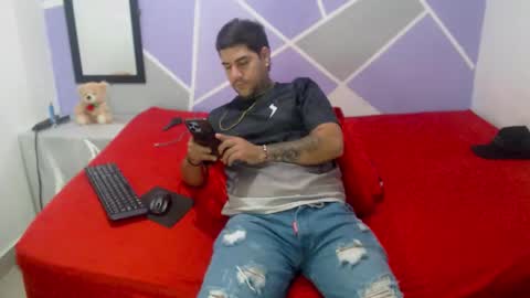 sexxy man online show from 10, 3, 2026