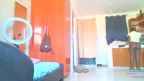 Snapshot of sexxy_thick_ebony chatting on 1, 10, 2025 Sweet doll online show from 1, 10, 2025