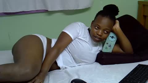 Snapshot of sexxybuttie chatting on 3, 3, 2026 African Queen online show from 3, 3, 2026