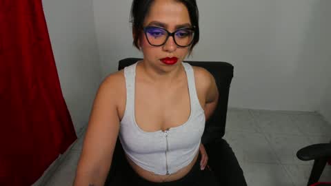 Snapshot of sexxyhot23 chatting on 19, 1, 2025 LINDA online show from 19, 1, 2025