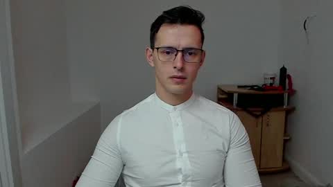 Sexxymuscles4U online show from 8, 1, 2025
