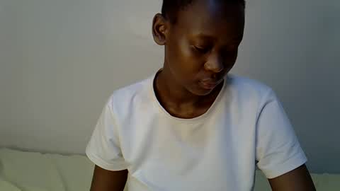 Snapshot of sexxyvee224 chatting on 19, 10, 2025 sexxyvee224 online show from 19, 10, 2025