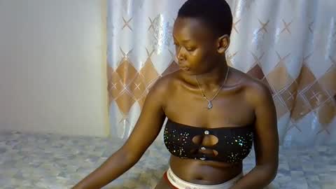 Snapshot of sexxyvee224 chatting on 14, 11, 2025 sexxyvee224 online show from 14, 11, 2025