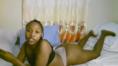 Snapshot of sexy_ariana_2 chatting on 25, 2, 2025 Ariana online show from 25, 2, 2025