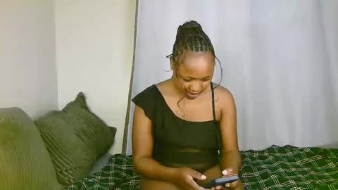 Snapshot of sexy_ariana_2 chatting on 6, 10, 2025 Ariana online show from 6, 10, 2025