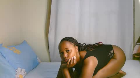 Snapshot of sexy_ariana_2 chatting on 17, 10, 2025 Ariana online show from 17, 10, 2025