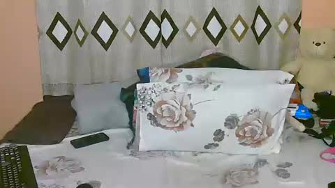 Snapshot of sexy_bluegirl chatting on 26, 11, 2025 sexy_bluegirl online show from 26, 11, 2025