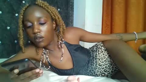 Snapshot of sexy_ebony_nica chatting on 31, 1, 2025 sexy_ebony_nica online show from 31, 1, 2025