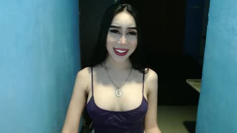 sexy_emily92 online show from 15, 1, 2026