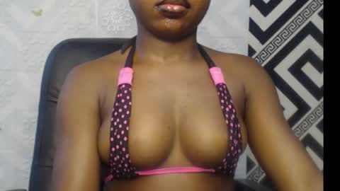 Snapshot of sexy_floral chatting on 27, 9, 2025 Angela online show from 27, 9, 2025