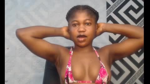 Snapshot of sexy_floral chatting on 16, 10, 2025 Angela online show from 16, 10, 2025