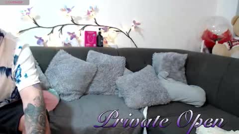 Snapshot of sexy_ginuin_couple chatting on 7, 3, 2026 Sexy Ginuin Couple online show from 7, 3, 2026