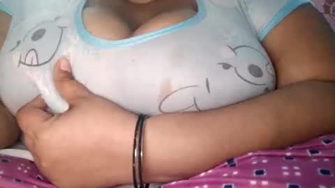 Snapshot of sexy_girl32 chatting on 1, 2, 2026 sexy_girl32 online show from 1, 2, 2026