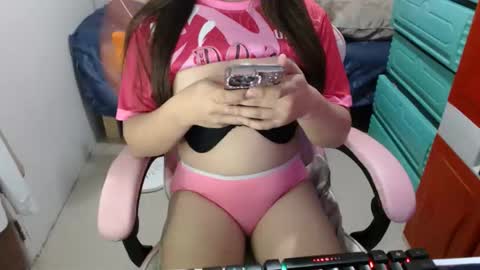 Snapshot of sexy_jowel chatting on 29, 11, 2025 jowela online show from 29, 11, 2025