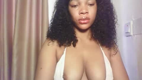 Snapshot of sexy_kitty881 chatting on 26, 10, 2025 Sexy kitty881 online show from 26, 10, 2025