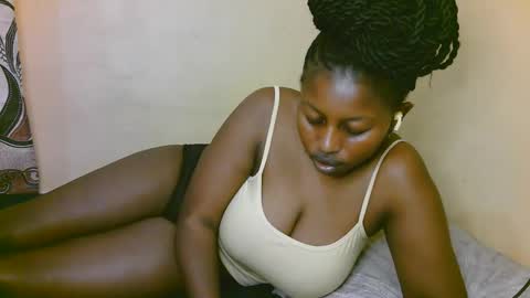 sexy_latasha online show from 16, 10, 2025