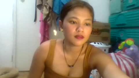 Snapshot of sexy_lips_pinay chatting on 20, 10, 2025 sexy_lips_pinay online show from 20, 10, 2025