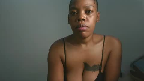 sexy_lyna online show from 19, 1, 2026