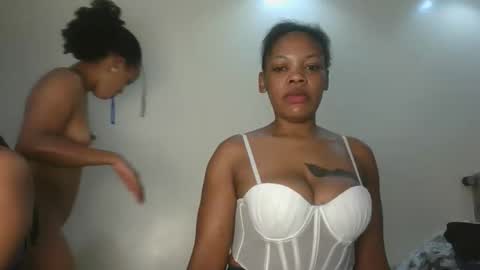 sexy_lyna online show from 18, 2, 2026