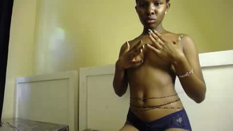 Snapshot of sexy_mia6 chatting on 16, 11, 2025 sexy_mia6 online show from 16, 11, 2025