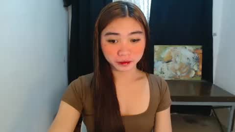 Snapshot of sexy_mikaxoxo chatting on 27, 10, 2025 mika online show from 27, 10, 2025