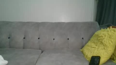 milky online show from 23, 3, 2026