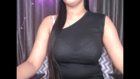 Snapshot of sexy_myra18 chatting on 12, 2, 2025 myra online show from 12, 2, 2025