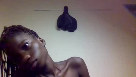 sexy_petittie online show from 18, 11, 2025