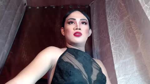 Snapshot of sexy_rc18 chatting on 27, 12, 2024 RC online show from 27, 12, 2024