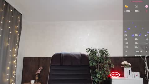 Annie - Your Dream Girl online show from 4, 12, 2024