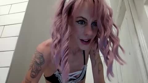 Snapshot of sexy_scarlett_cinnamon chatting on 18, 11, 2025 sexy scarlett cinnamon online show from 18, 11, 2025