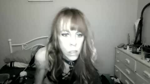 Snapshot of sexy_scarlett_cinnamon chatting on 23, 11, 2025 sexy scarlett cinnamon online show from 23, 11, 2025