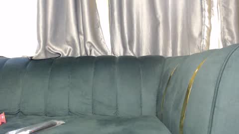 sexy_serena_ online show from 18, 12, 2024