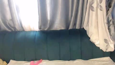 sexy_serena_ online show from 7, 1, 2025