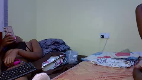 Snapshot of sexy_taddy chatting on 17, 10, 2025 Taddy online show from 17, 10, 2025